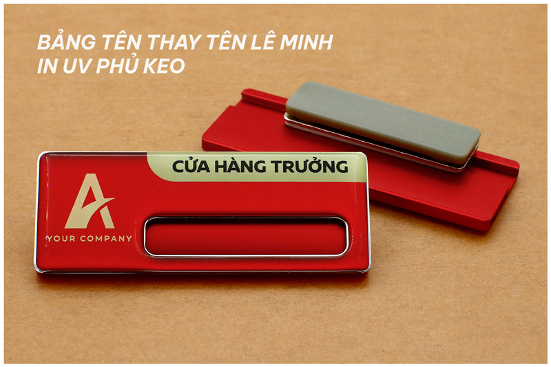 bảng tên nhân viên thay tên chất liệu nhôm