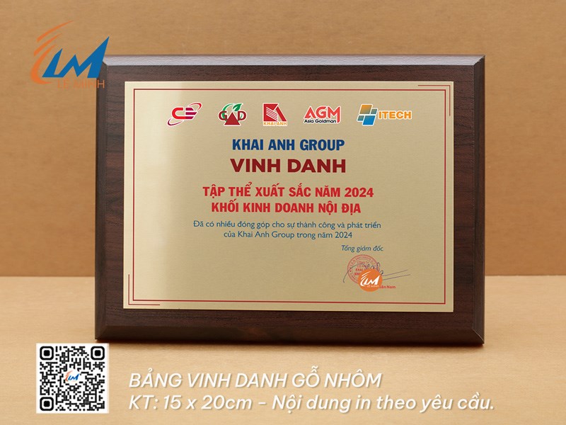 Sản xuất bảng vinh danh gỗ nhôm