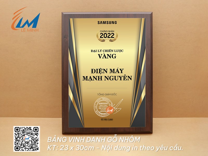 Sản xuất bảng vinh danh gỗ nhôm