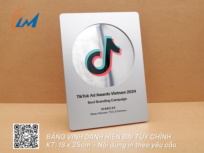 Sản xuất bảng vinh danh nút Youtube theo yêu cầu