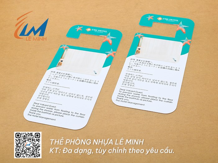 IN THẺ TREO PHÒNG BẰNG NHỰA