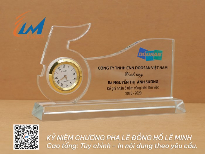 Kỷ niệm chương đồng hồ giá từ 300k - 435k