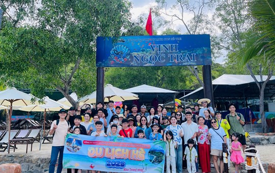 GIA ĐÌNH LÊ MINH - BÙNG CHÁY HẾT MÌNH TẠI NHA TRANG